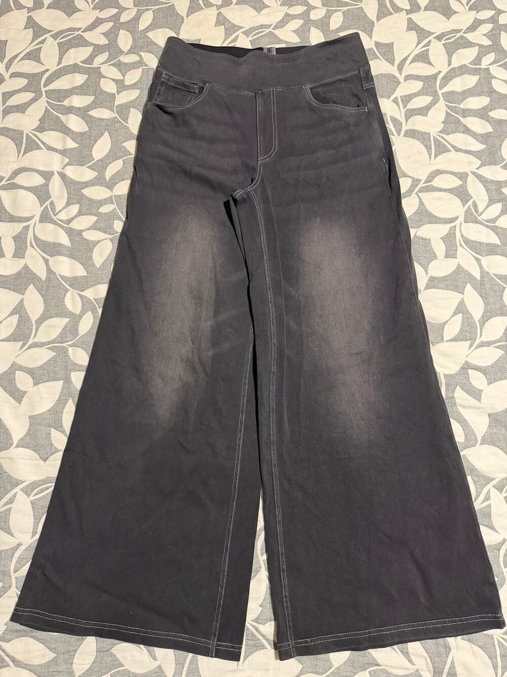 NWT Halara High-Waisted Wide Leg Pull-On Stretch Denim Jeans